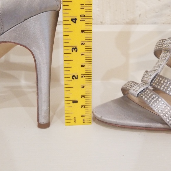 Silver INC heels - Picture 7 of 7